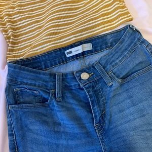 Levis jeans